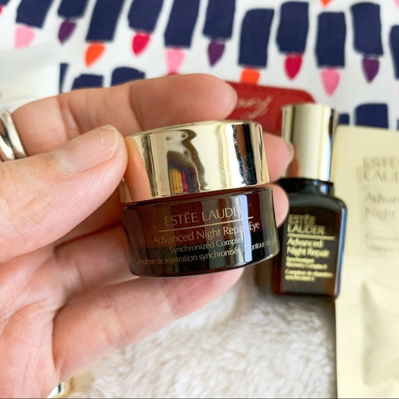 Brand New Estée Lauder Repair & Renew Skincare Set - Picture 3 of 7